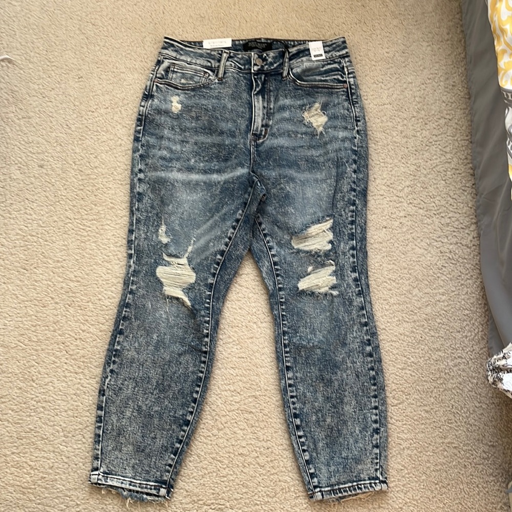 Judy Blue Acid Wash Boyfriend Jeans